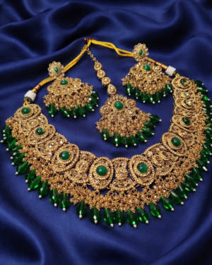 Royal Emerald Kundan Bridal Jewelry Set for Women